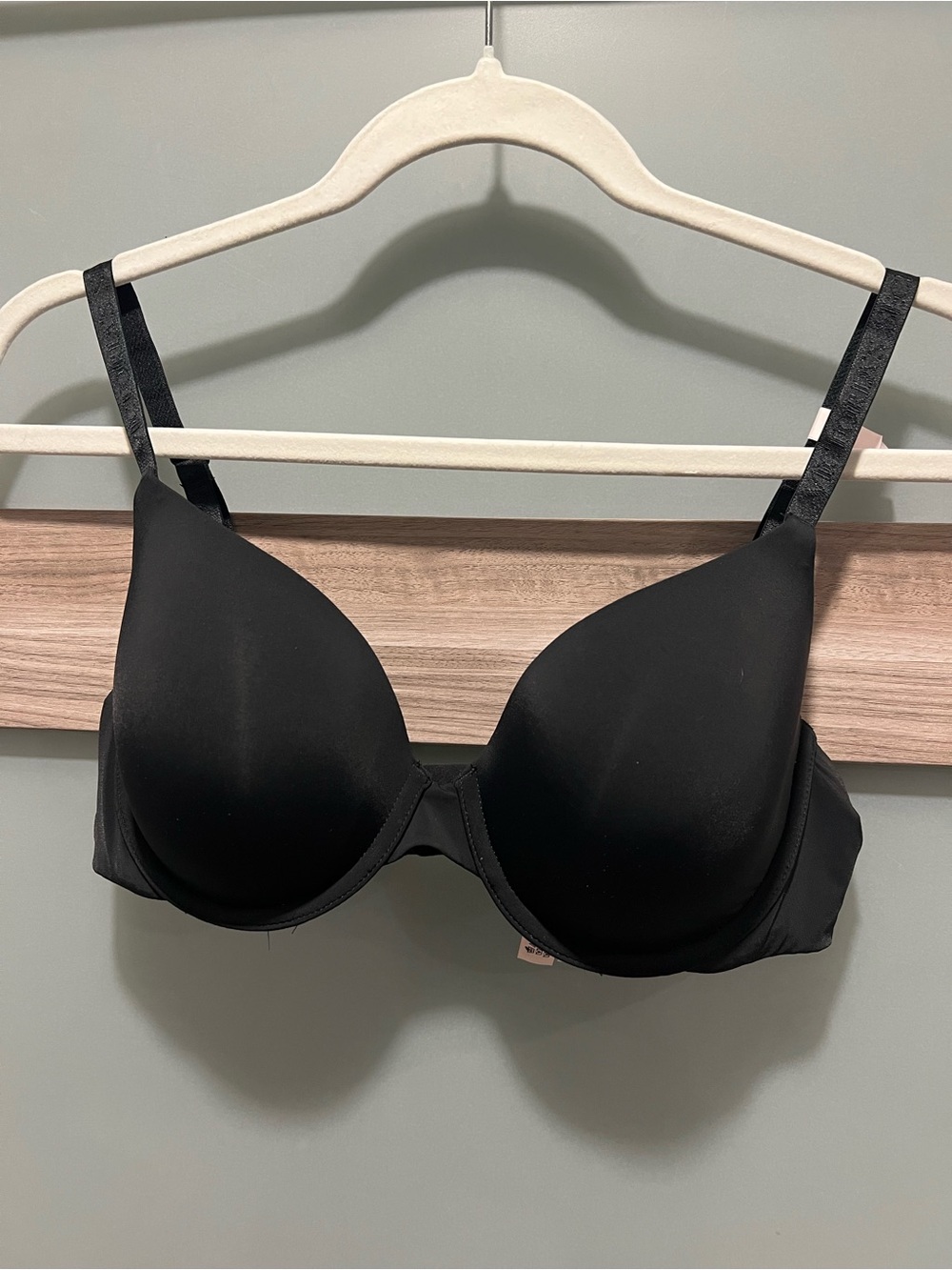 Victoria's Secret Black T-Shirt Lightly Lined Demi Bra
